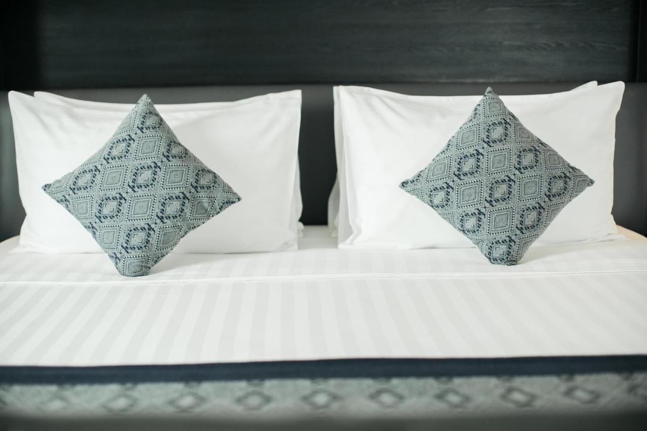 Surestay Hotel By Best Western Вьентьян Экстерьер фото